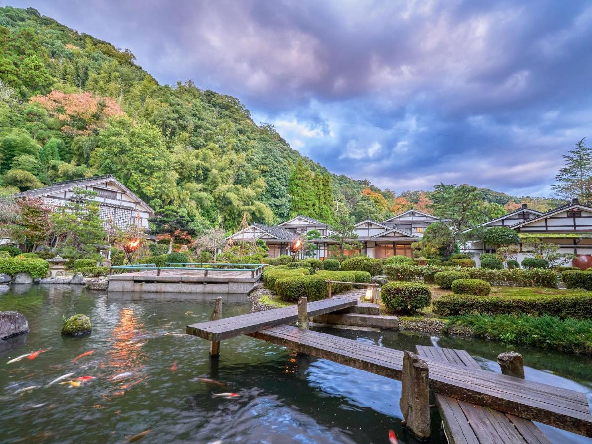 Ooedo Onsen Monogatari Premium Saiki Bekkan Misasa Extérieur photo