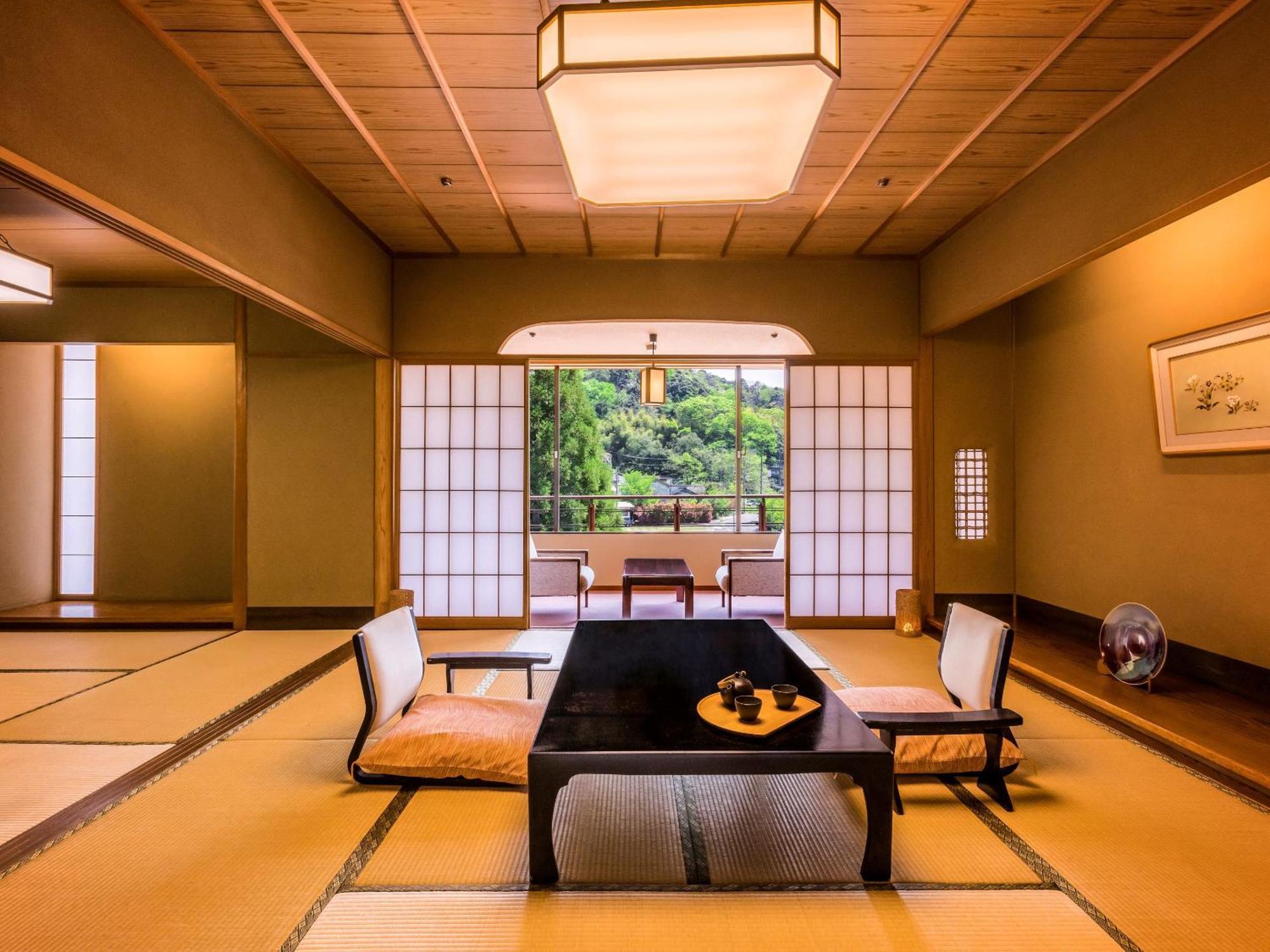 Ooedo Onsen Monogatari Premium Saiki Bekkan Misasa Extérieur photo