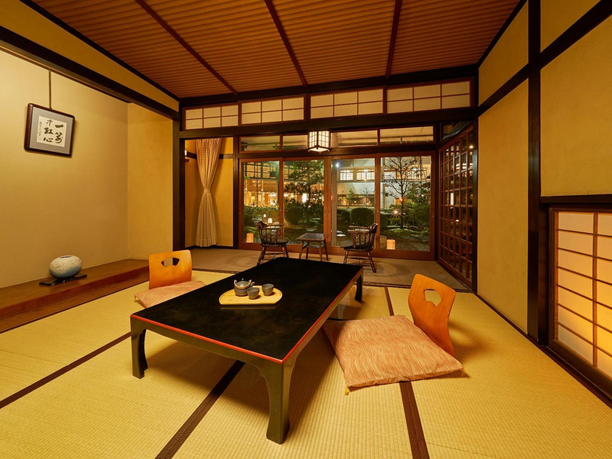 Ooedo Onsen Monogatari Premium Saiki Bekkan Misasa Extérieur photo