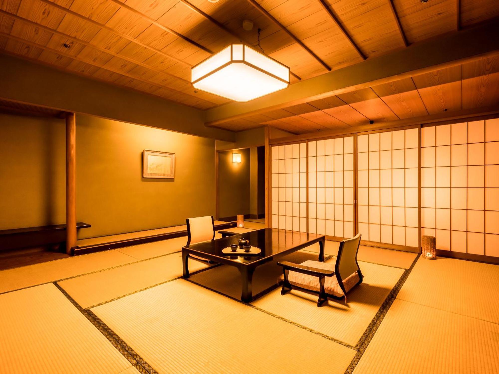 Ooedo Onsen Monogatari Premium Saiki Bekkan Misasa Extérieur photo