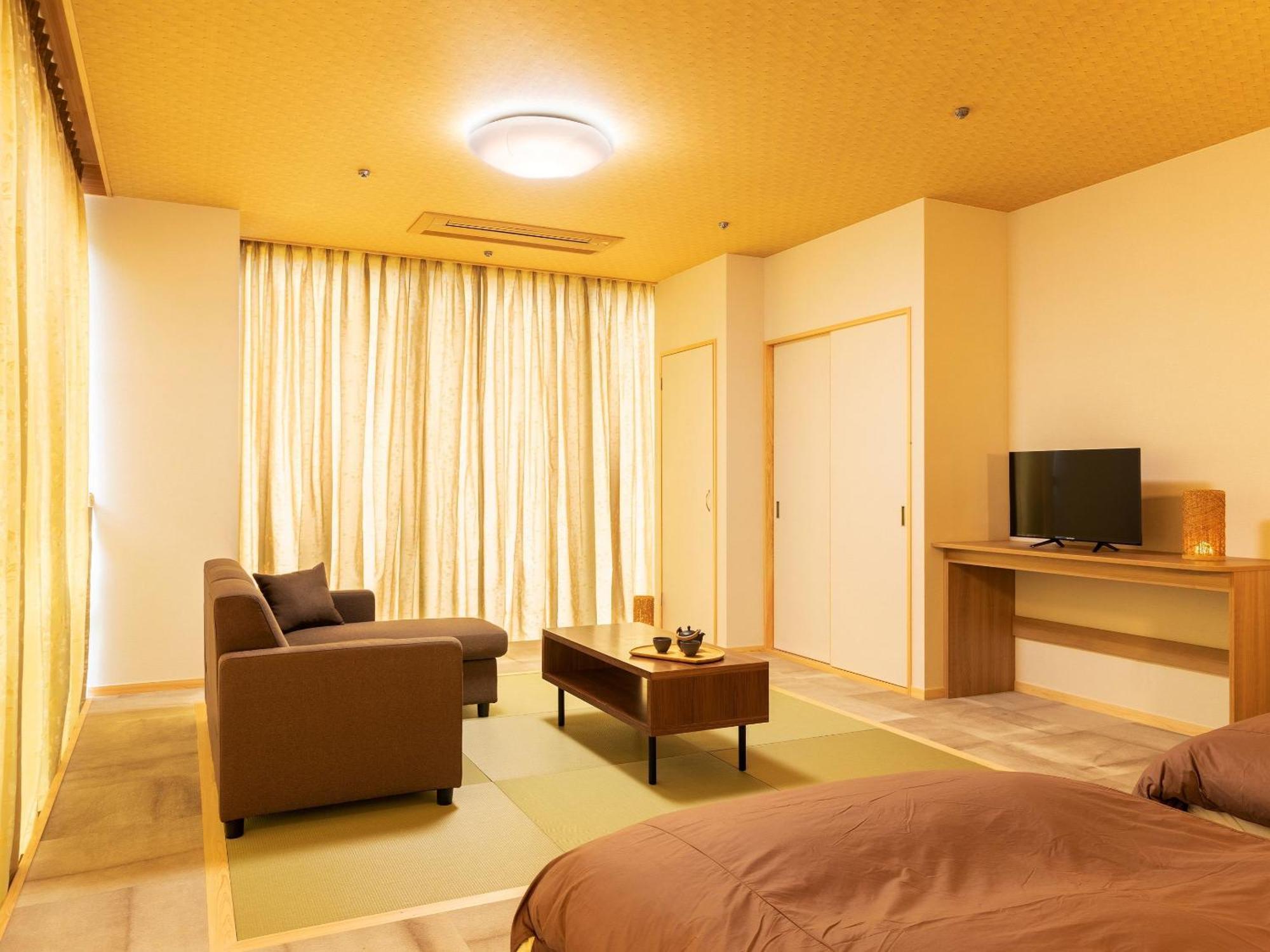 Ooedo Onsen Monogatari Premium Saiki Bekkan Misasa Chambre photo