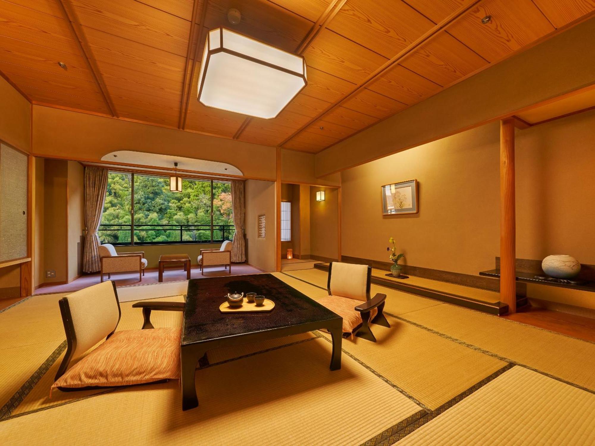 Ooedo Onsen Monogatari Premium Saiki Bekkan Misasa Chambre photo